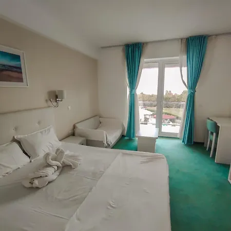 Lejlighedshotel Endless Sea View Panorama - Piscina, Parcare, Sezlonguri Gratuite 4*