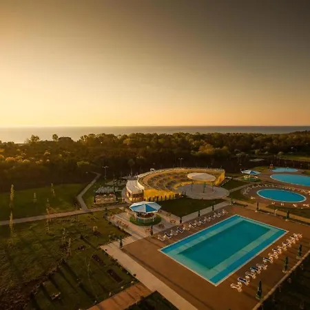 Endless Sea View Panorama - Piscina, Parcare, Sezlonguri Gratuite Lejlighedshotel
