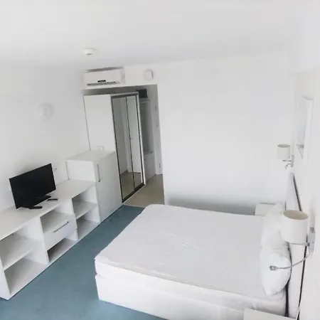 Lejlighedshotel Endless Sea View Panorama - Piscina, Parcare, Sezlonguri Gratuite 4*