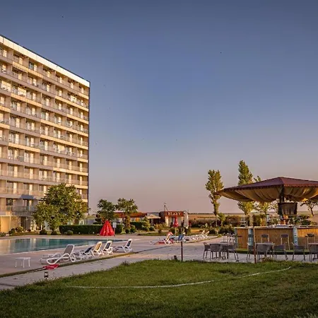 Endless Sea View Panorama - Piscina, Parcare, Sezlonguri Gratuite Lejlighedshotel Douăzeci şi Trei August