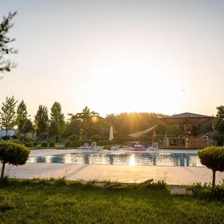 Endless Sea View Panorama - Piscina, Parcare, Sezlonguri Gratuite Douazeci si Trei August