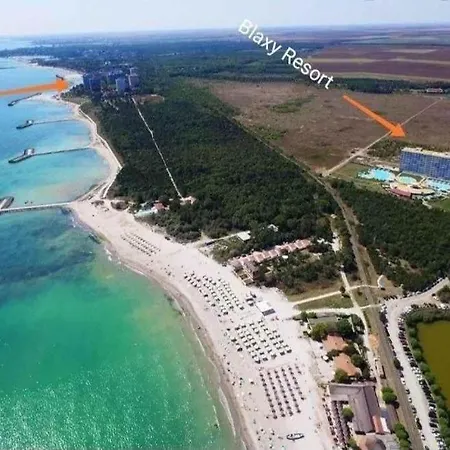 Endless Sea View Panorama - Piscina, Parcare, Sezlonguri Gratuite 4*