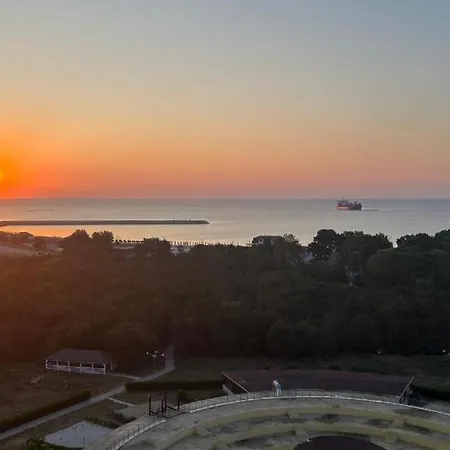 Endless Sea View Panorama - Piscina, Parcare, Sezlonguri Gratuite Lejlighedshotel Douăzeci şi Trei August