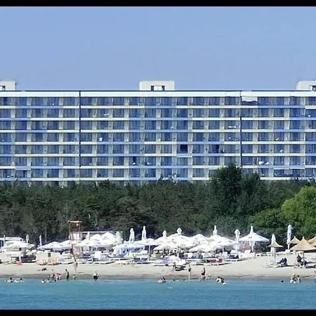 Endless Sea View Panorama - Piscina, Parcare, Sezlonguri Gratuite Douazeci si Trei August