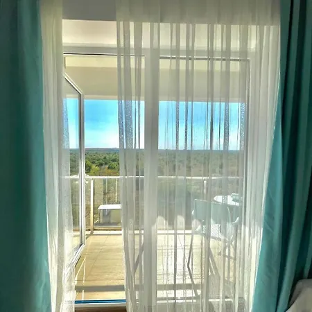 Endless Sea View Panorama - Piscina, Parcare, Sezlonguri Gratuite Douazeci si Trei August