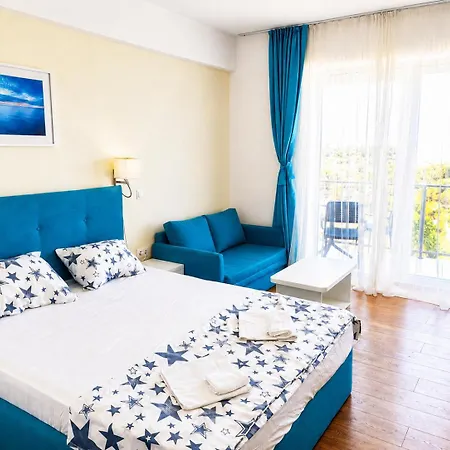 Endless Sea View Panorama - Piscina, Parcare, Sezlonguri Gratuite Douăzeci şi Trei August