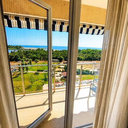 Endless Sea View Panorama - Piscina, Parcare, Sezlonguri Gratuite Lejlighedshotel